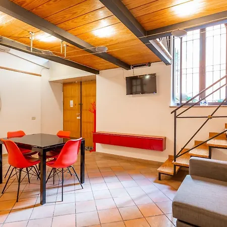 Trastevere Vintage Artistic Loft * Rome